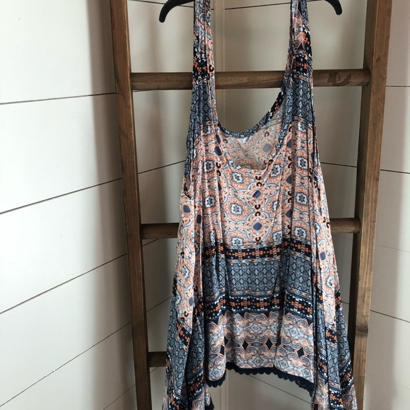 Sleeveless top - Picture 2 of 4